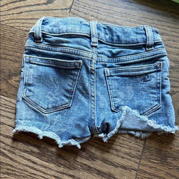 DL1961 Distressed Blue Jean Shorts 2T 18-24 months baby toddler kids - Picture 6 of 6